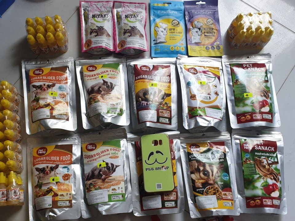 Thức ăn khô cho sóc cảnh có nhiều loại phong phú